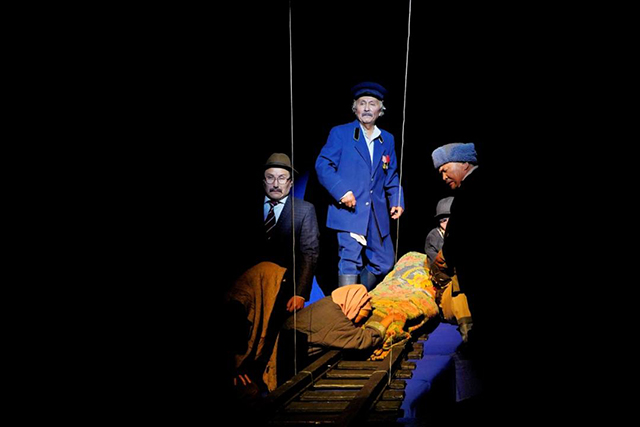 КАЗАХСКАЯ КЛАССИКА НА СОВРЕМЕННОЙ СЦЕНЕ