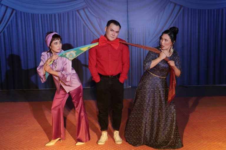 “Күшік күйеу” комедиясы