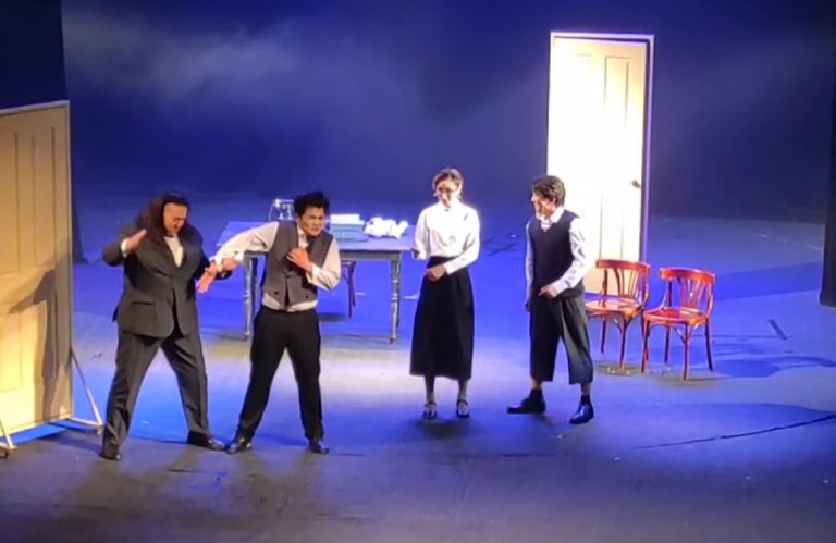 Третий день молодежного форума «М@рт_контакт» завершает государственный театр драмы и комедии им. Азербайжана Мамбетова, который привез из Казахстана трагикомедию «Чарли Чаплин».