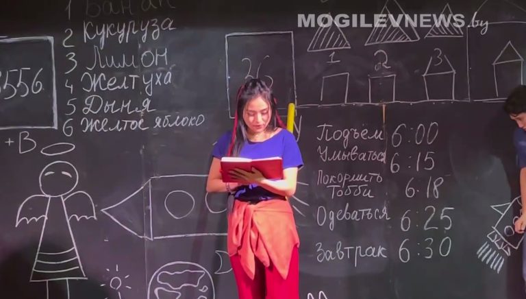 Спектакль «Детектив Кристофер» завершил фестивальную программу четвертного дня «М.@rt.контакта».